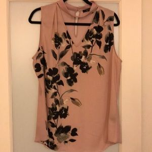 Le Chateau Sleeveless Blouse